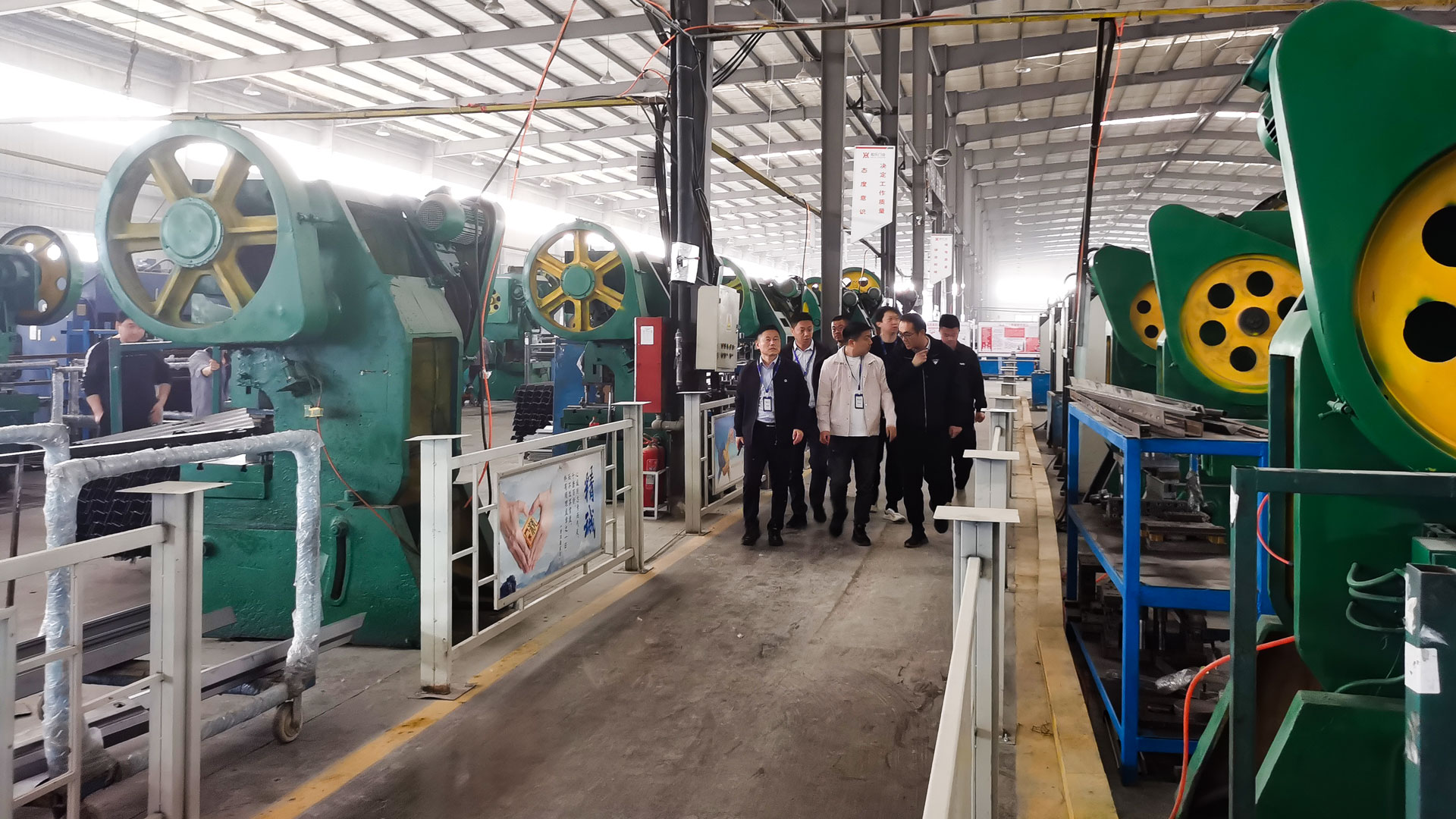 1682682303655667.jpg 地產2.jpg