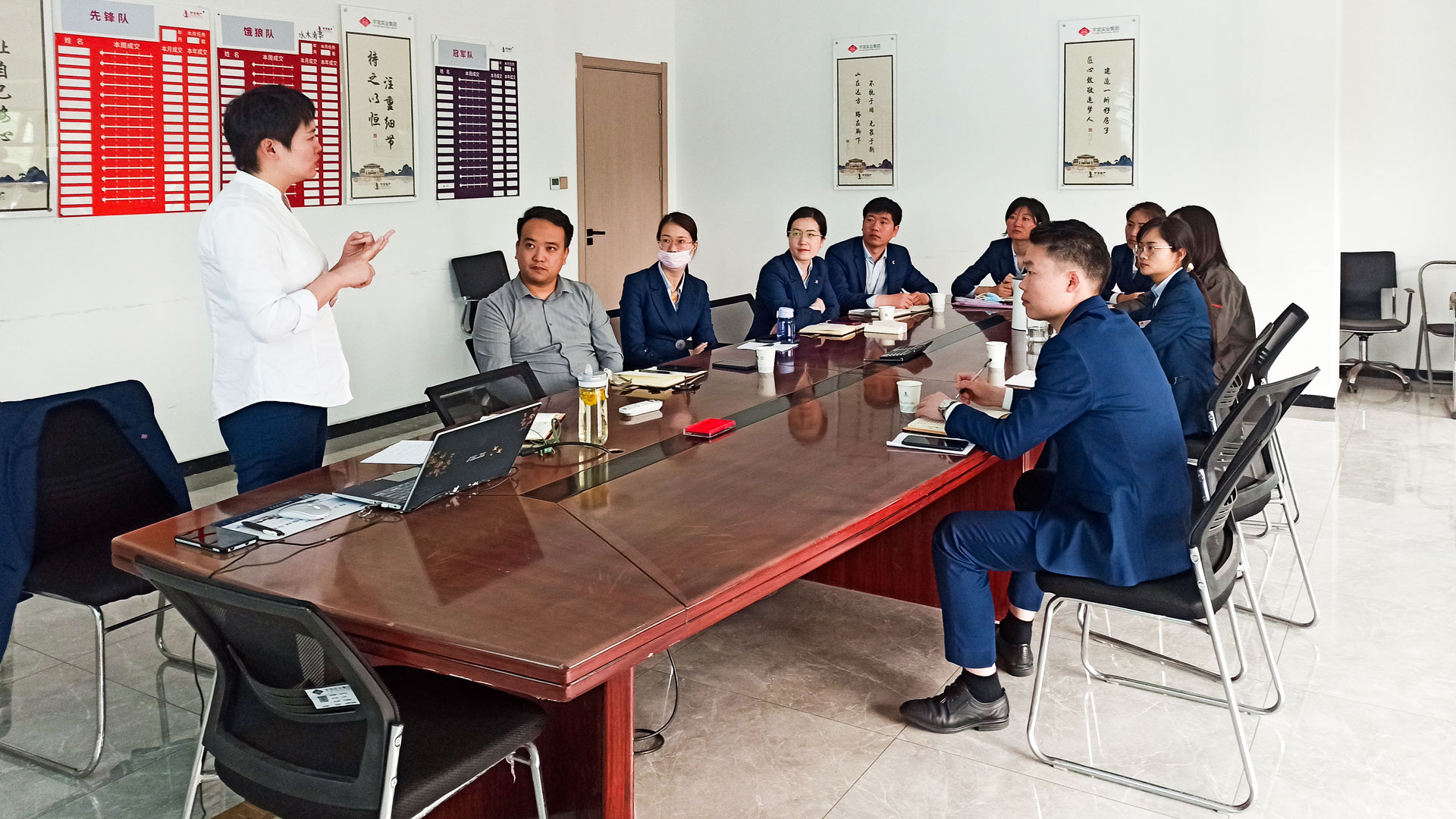 1683864679349430.jpg 房地產(chǎn):培訓(xùn)分享如何有效傾聽2.jpg